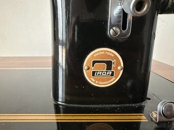 Šijací stroj Lada - 5