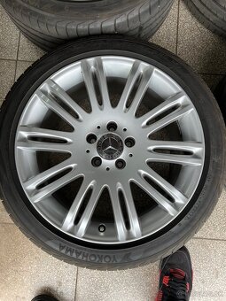 Predám sadu diskov W211 Mercedes R18 - 5