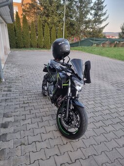 Kawasaki Z650 - 5