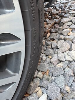 225/35 r20 Audi - 5