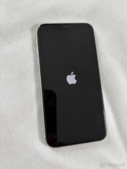iPhone XR 64 GB - 5
