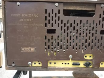 Predám staré elektrónkové rádio Philips - 5