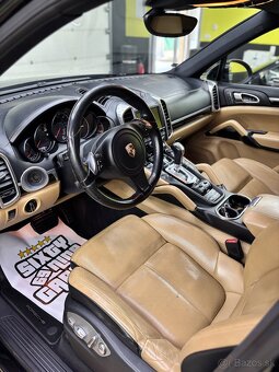 Porsche Cayenne - 5