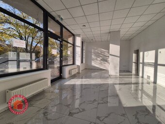 Krásny 66 m2 OBCHODNÝ PRIESTOR V SENCI - CENTRUM, NÁMESTIE 1 - 5
