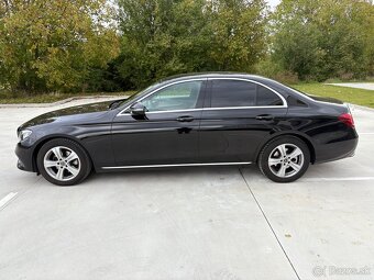 Mercedes-Benz E220d Sedan - 5
