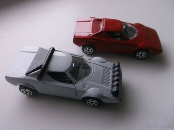 v 1:43 zavodne auticka v original krabickach - 5