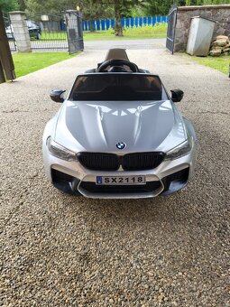 Predám detské autíčko BMW - 5