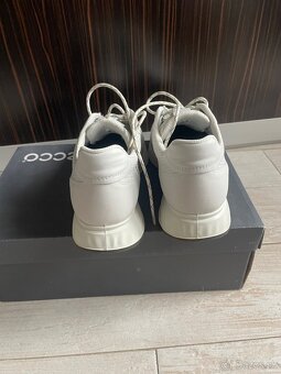 Ecco topanky nove 41 uk 7,5 - 5