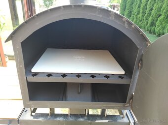 Predám záhradný grill súpravu - 5