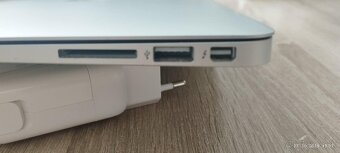 Apple MacBook Air 13" 2017 (A1466) - 5