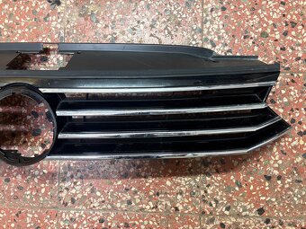 Predám masku / gril na VW Passat B8 - 5
