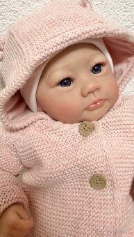 Realistická bábika Viktorka - 5