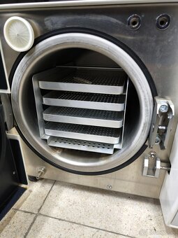 Autokláv - Parný sterilizátor Europa B Evo - 5