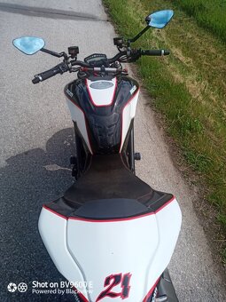 Ducati Streetfighter 1098 - 5