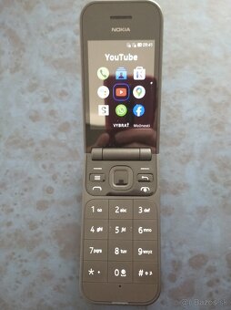 Nokia 2720 Flip 4G LTE - 5