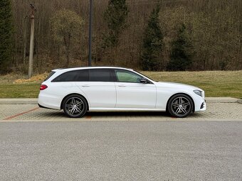 Mercedes-Benz E trieda Kombi 400 4MATIC 3.5 V6 AMG Line - 5