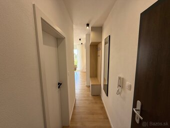 Dizajnový 2-izbový byt / parking / balkón - 5