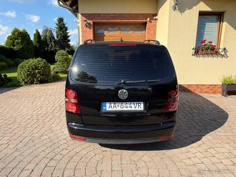 Volkswagen Touran 1,9 TDi 7miest - 5