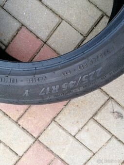 225/45 R17 91H - 5