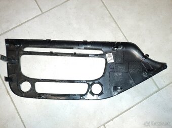 Predám originálne autorádio Kia ceed s rámikom - 5