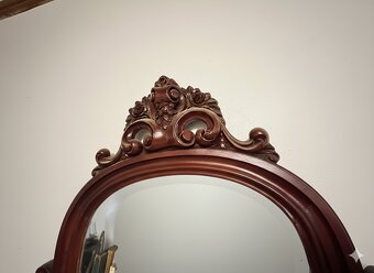 Predám krásne starožitné stojanové zrkadlo – masívne drevo - 5