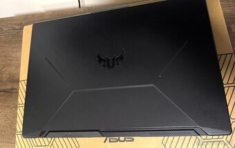 ASUS TUF GAMING F17 - FX706L - 5