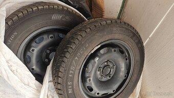 Predam zimne pneu vw polo - 5