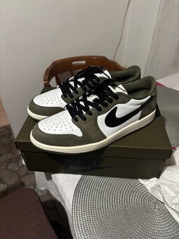 Nike Air Jordan 1 Retro Low Medium Olive - 5