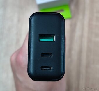 Predám adaptér Nuvo 65W - 5