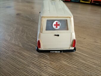 Skoda 1203 sanitka kdn - 5