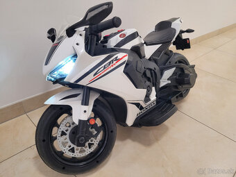 Detska elektricka motorka HONDA CBR 1000RR biela - 5