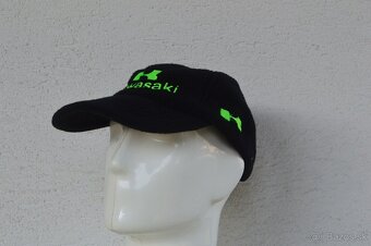 Predám kvalitnú nastavilnu zateplenu šiltovku - 5