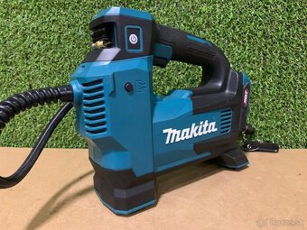 MAKITA Aku kompresor Li-ion XGT 40V, bez aku Z MP001GZ - 5