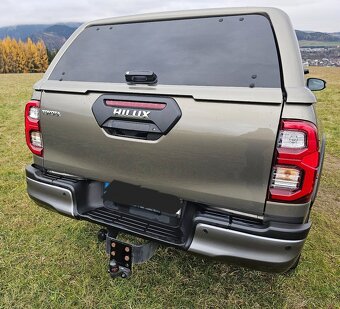Toyota Hilux - 5