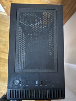 EVOLVEO Ptero Q12 PC CASE - 5