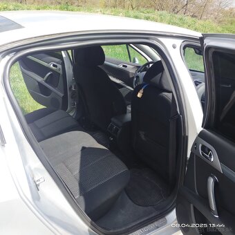 Peugeot 407 - 5