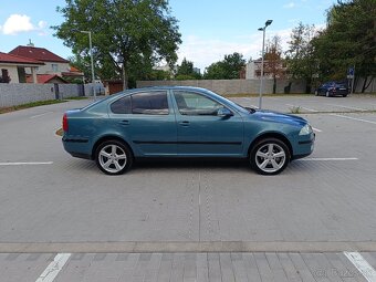 Škoda Octavia 2 1,6 BENZÍN, 75 kw, 2007, 214.000 km Originál - 5