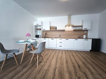 Prenájom 2 izbový nadštandarný byt s vlastným parkovaním - 5
