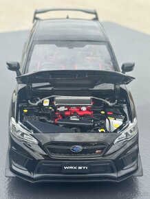 SUBARU zberatelsky model v mierke 1:18. - 5