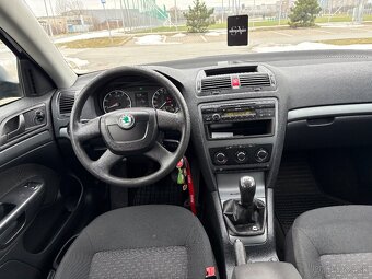 Predám Škoda Octavia Tour 2 facelift 1.6 - 5
