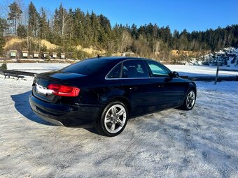 Audi A4 sedan - 5