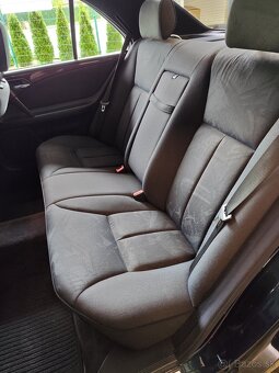 Mercedes-Benz E trieda Sedan 320 - 5