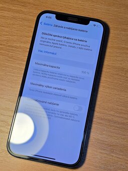 Apple iPhone 12 - 64GB - 5
