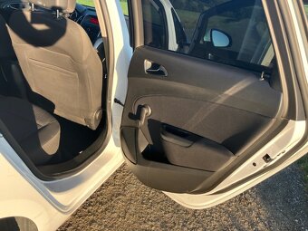 Opel Astra ST 1,7CDTi - 5