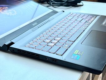 MSI Katana 15 –RTX 4070 i7-12650H - 5