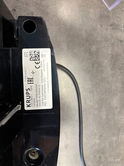 Predám plnoautomatický kávovar Krups - 5