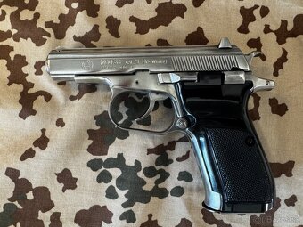 CZ 83 9mm Browning - 5
