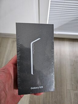 Samsung s25 12g256g - 5