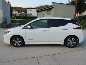 Bohate vybavené auto, ktoré jazdí takmer zadarmo-za 293€/mes - 5