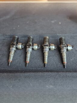Predám vstrekovacie trisky pre 2.0tdi 103kw 038130073BQ - 5